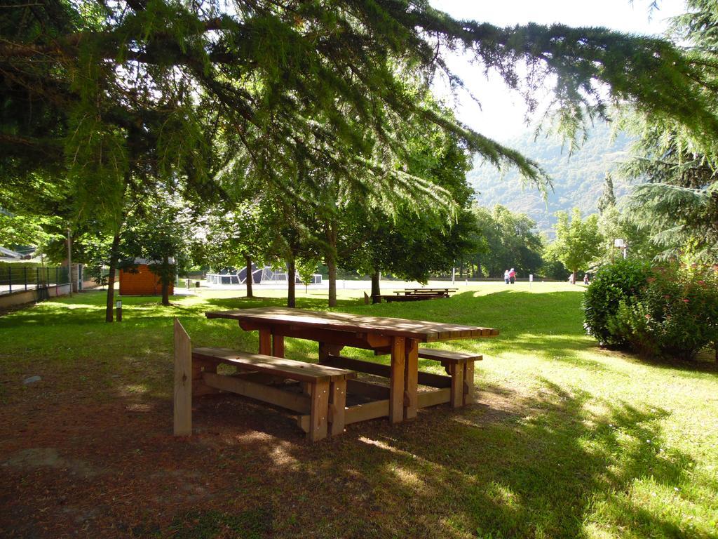 Village Club Les Balcons des Pyrénées Saint-Mamet Extérieur photo
